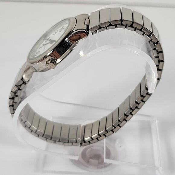 Women’s Stretch Band Watch Large Numbers Silver Tone Quartz - Picture 10 of 11